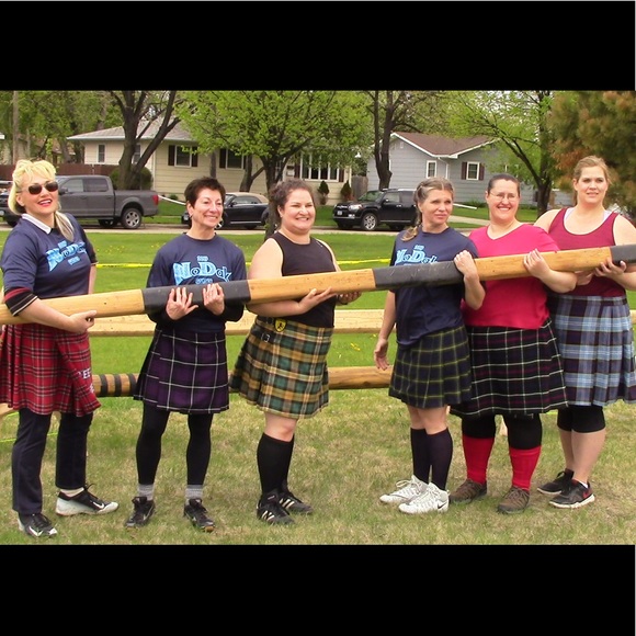 Meet your Posher, Tami Poshmark Ambassador - Picture 3 of 3